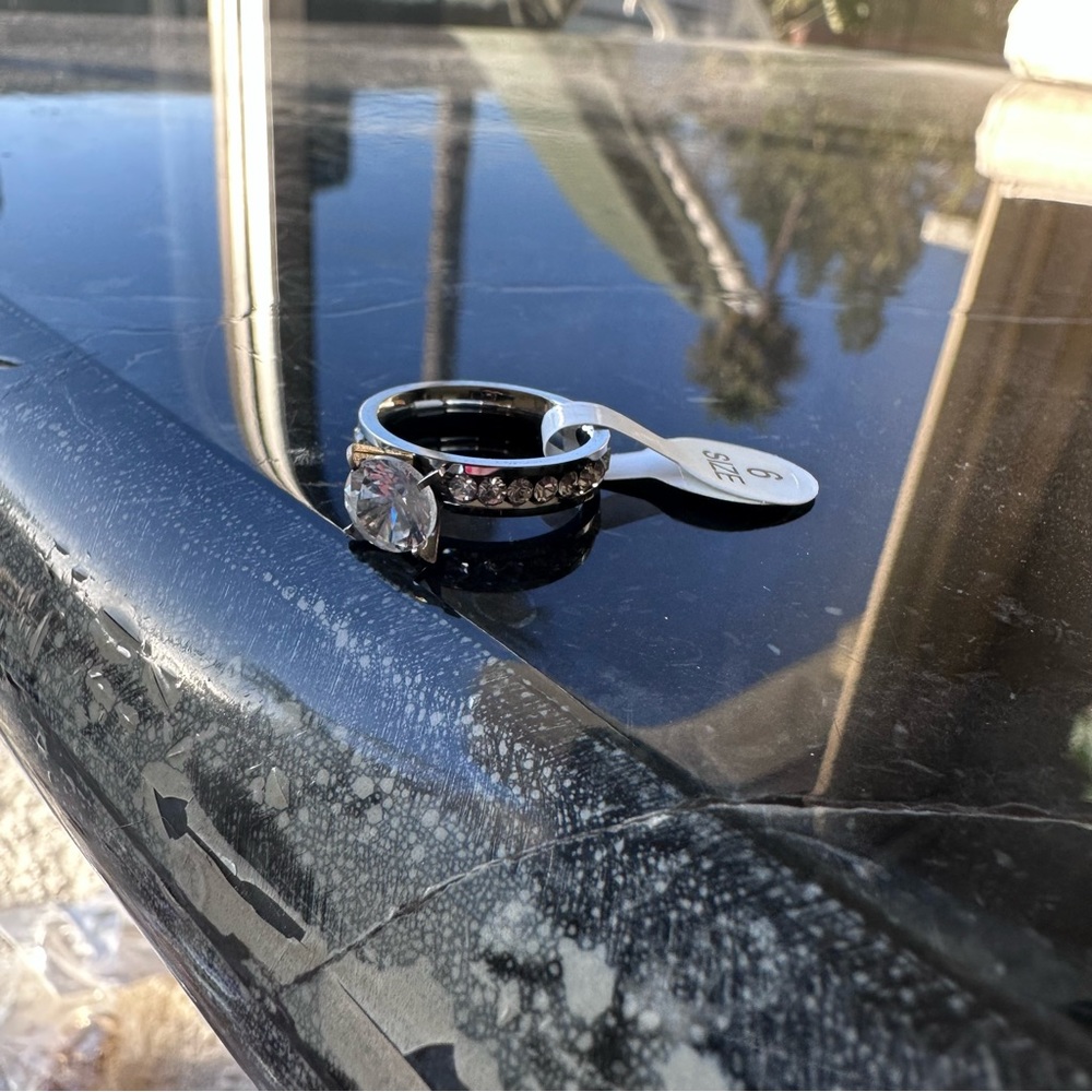 CRYSTAL ♡ Luxury Stainless Steel Ring GIFT size 9 - Picture 7 of 10